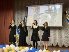 Выступление в актовом зале