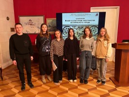 Студенты в музее